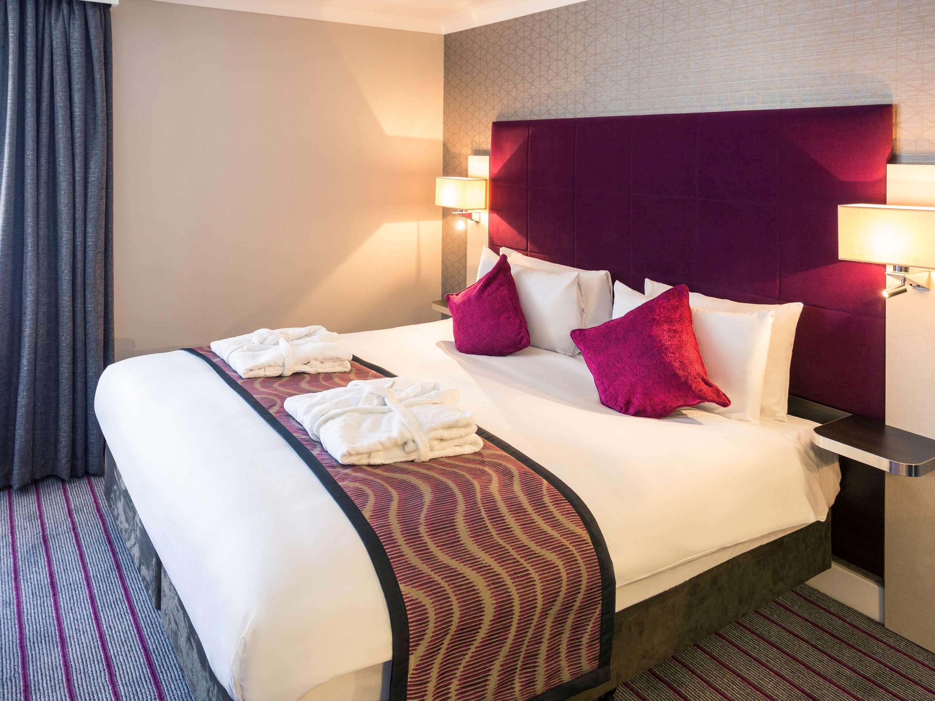 Mercure London Heathrow Airport Hillingdon Buitenkant foto