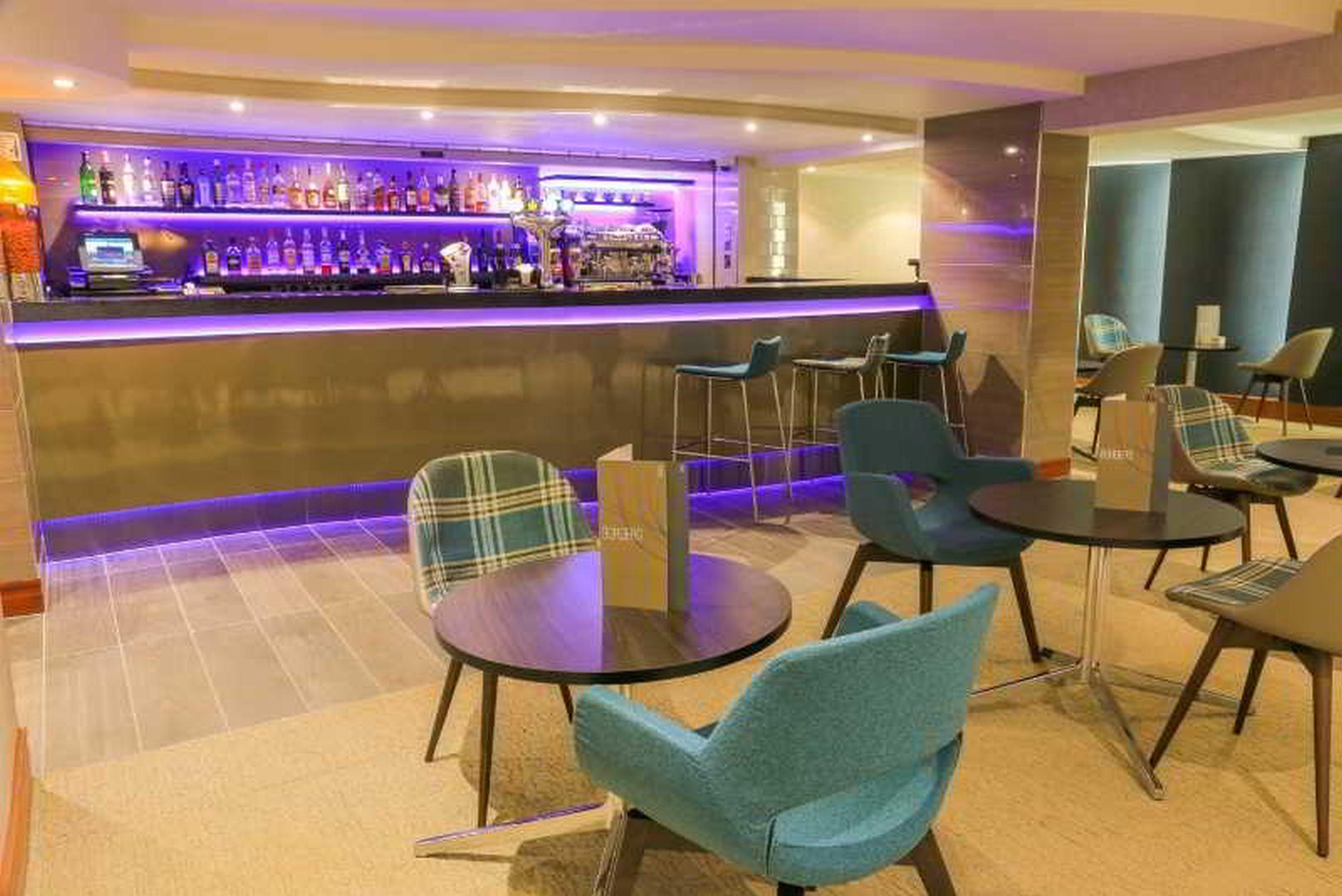 Mercure London Heathrow Airport Hillingdon Buitenkant foto