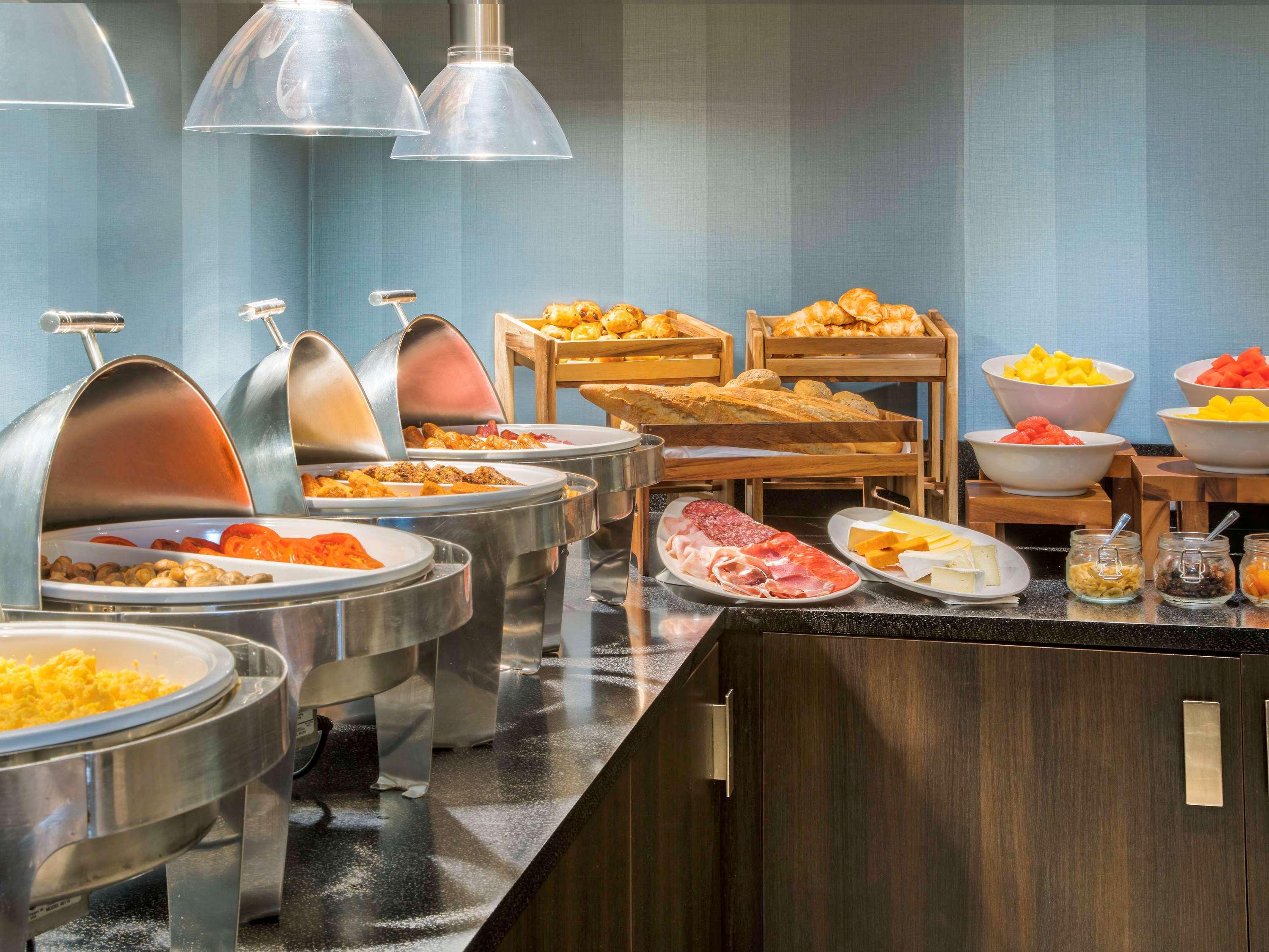Mercure London Heathrow Airport Hillingdon Buitenkant foto