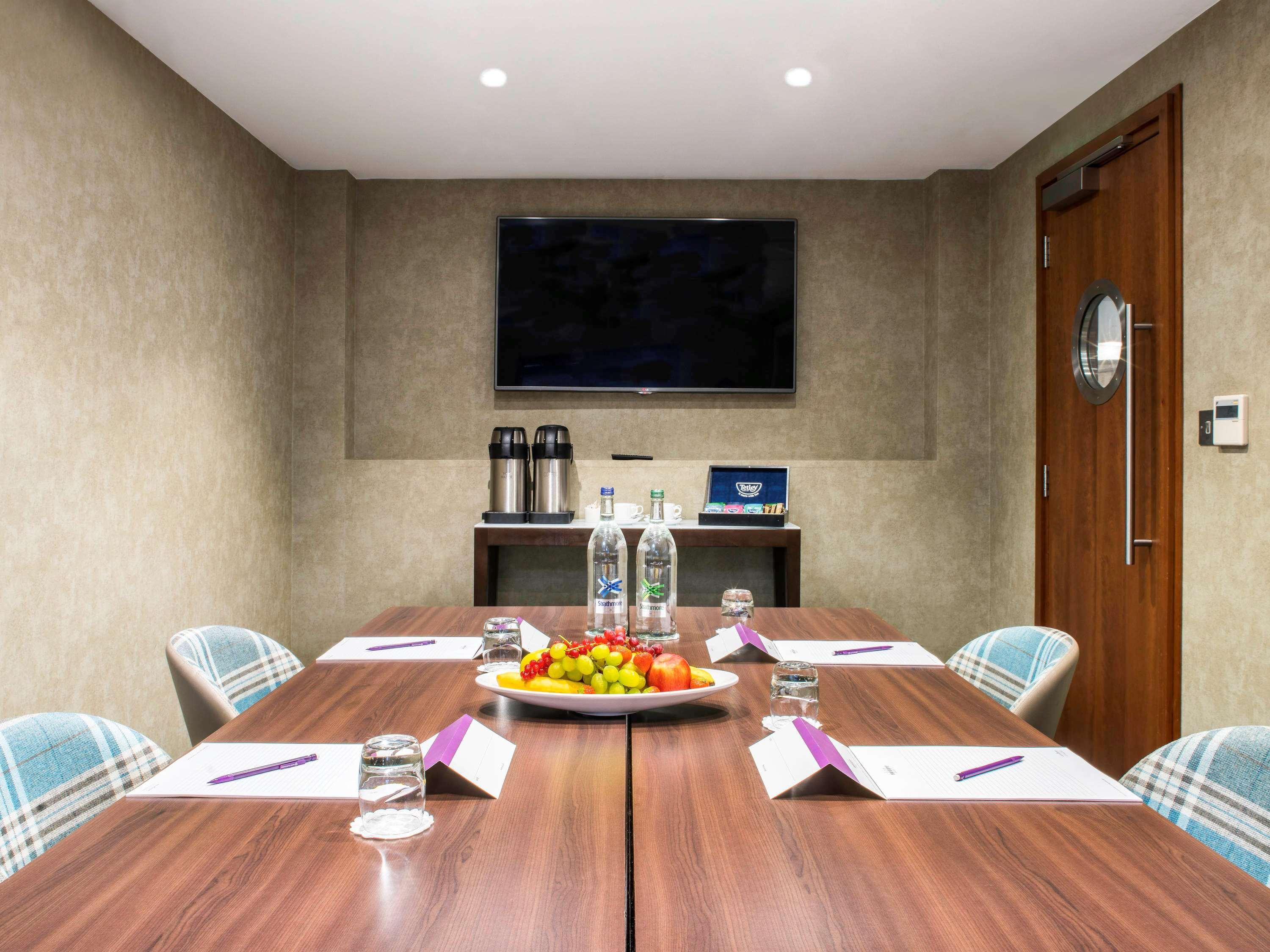 Mercure London Heathrow Airport Hillingdon Buitenkant foto