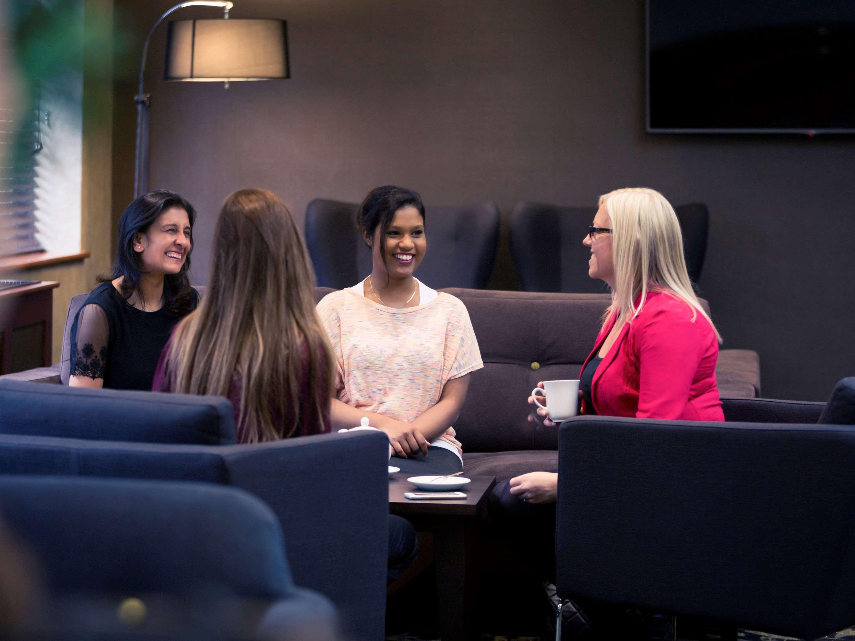Mercure London Heathrow Airport Hillingdon Buitenkant foto