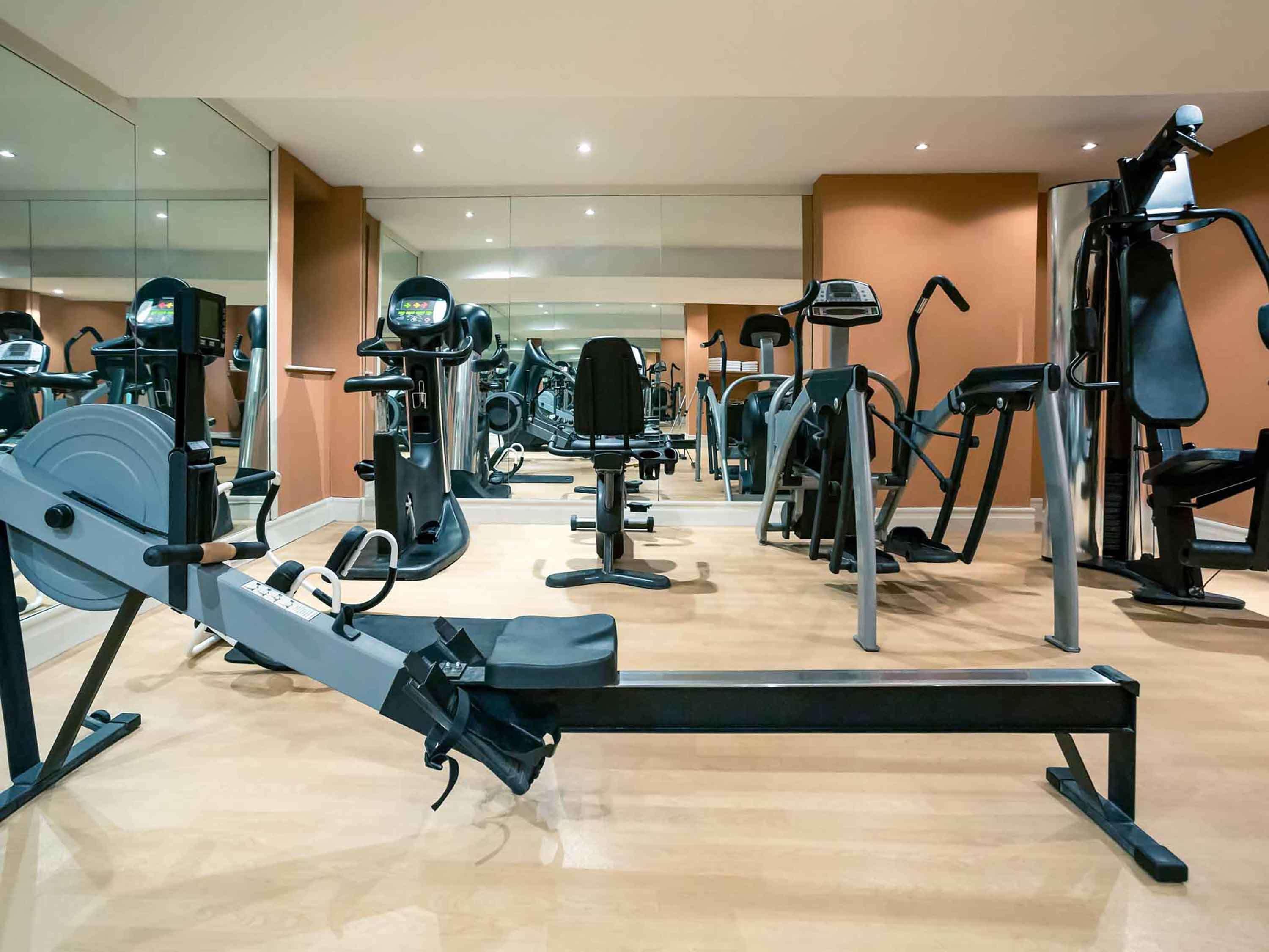 Mercure London Heathrow Airport Hillingdon Buitenkant foto